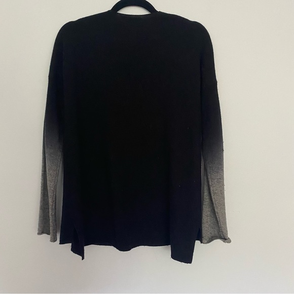 FINAL PRICE Vince. Ombré black charcoal cashmere blend v neck sweater size small - Picture 5 of 5